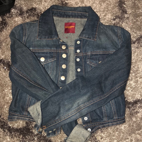 short cropped denim jacket